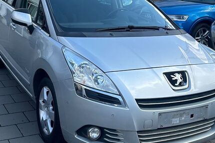 Peugeot 5008 178.000 km 4.950 &euro; Bergheim (bei Köln) 50129