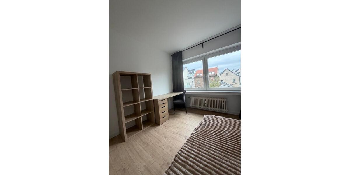 Etagenwohnung Köln Kalk - 2 Zimmer, 20 m&sup2;, 470&euro; | Angebot:25933978