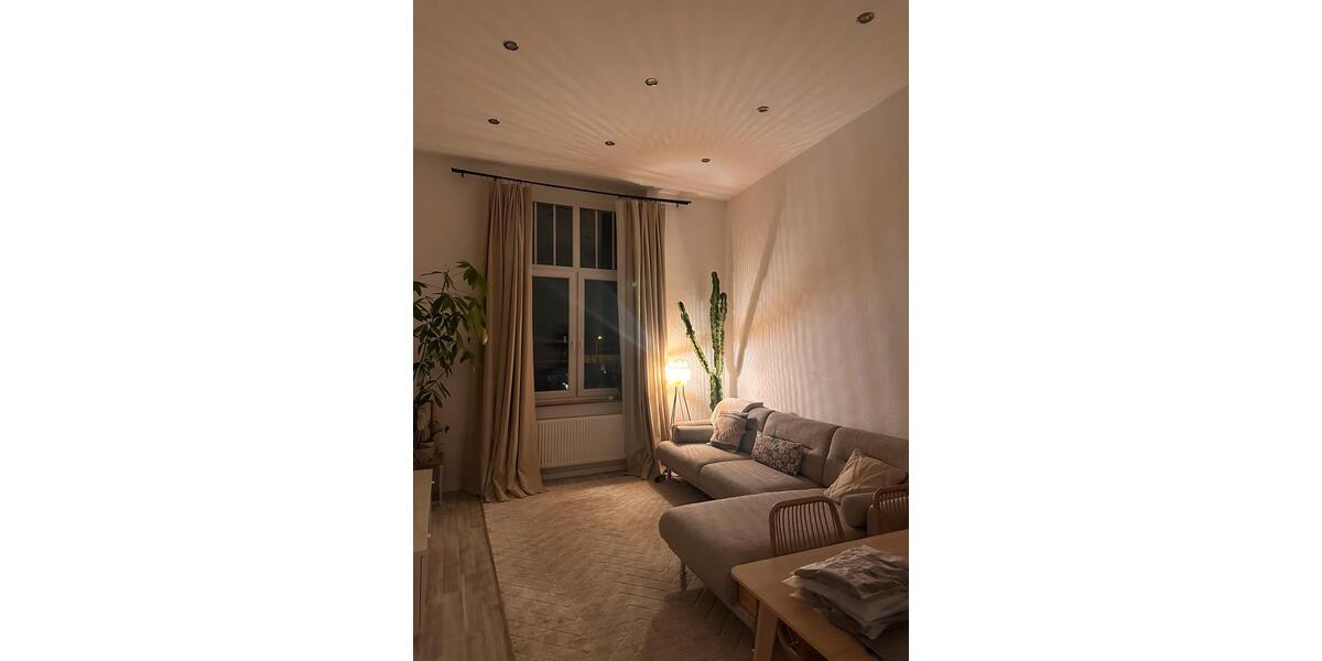 Etagenwohnung Köln Mülheim - 3 Zimmer, 76 m&sup2;, 1.300&euro; | Angebot:25905937