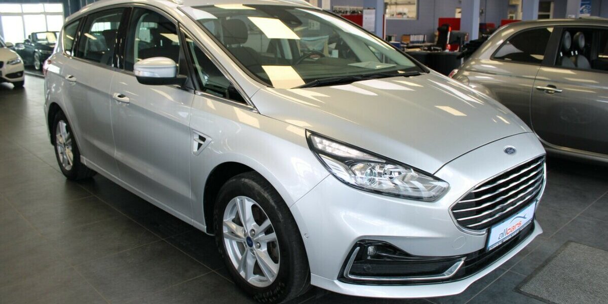 Ford S-Max 2.5 Duratec FHEV TITANIUM -AHK - 97.950 km 22.980 &euro; Euskirchen 53881