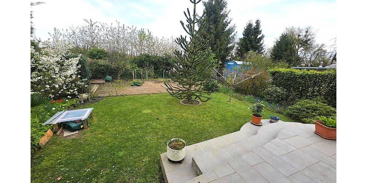 Mehrfamilienhaus, Wohnhaus Bergheim Oberaußem - 7 Zimmer, 150 m&sup2;, 280.000&euro; | Angebot:26795021