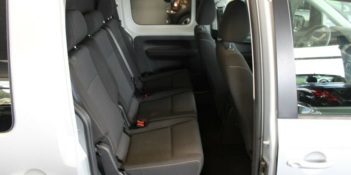 VW Caddy 2.0 TDI DSG Trendline - 5-Sitzer - 73.330 km 17.980 &euro; Euskirchen 53881