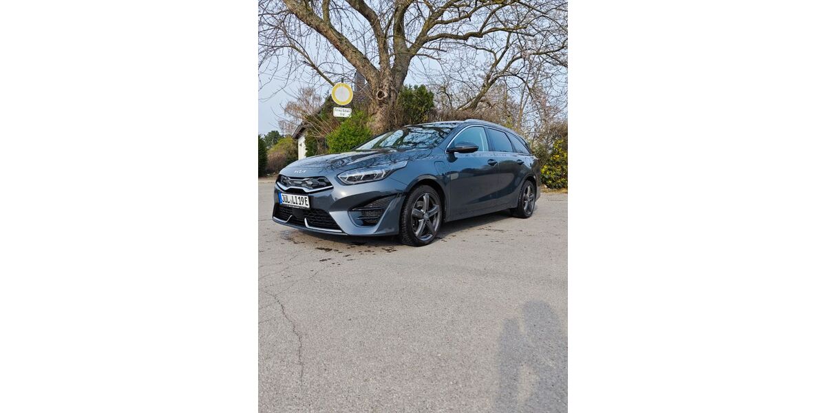 Kia ceed Sportswagon 81.000 km 19.000 &euro; Langerwehe 52379