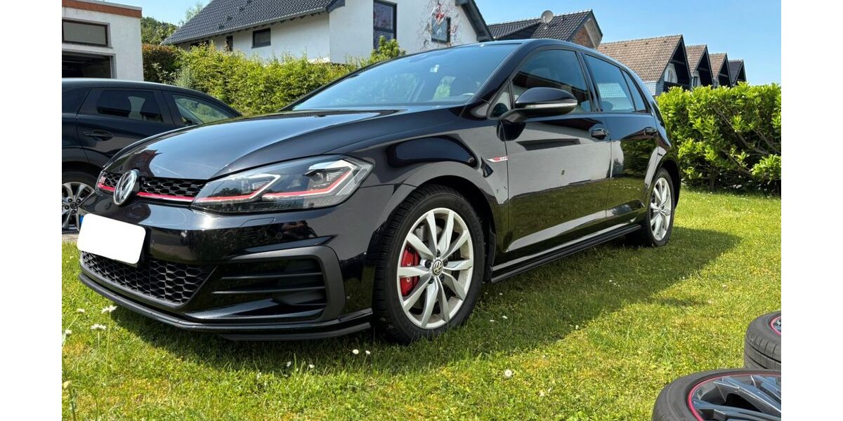 VW Golf 89.317 km 22.500 &euro; Düren 52353