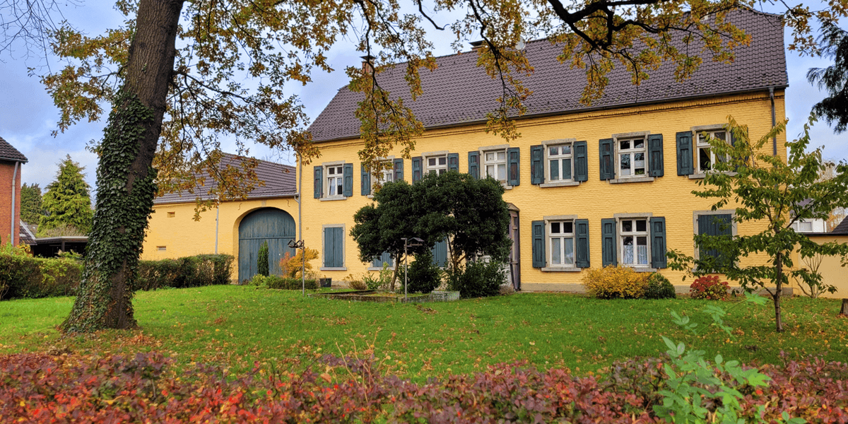 Einfamilienhaus Grevenbroich - 4 Zimmer, 150 m&sup2;, 195.000&euro; | Angebot:27131406