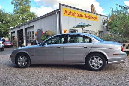 Jaguar S-Type 174.000 km 4.390 &euro; Köln Porz-Grengel 51147