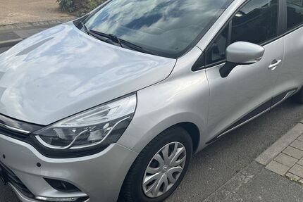 Renault Clio 20.000 km 12.000 &euro; Erftstadt (bei Köln) 50374