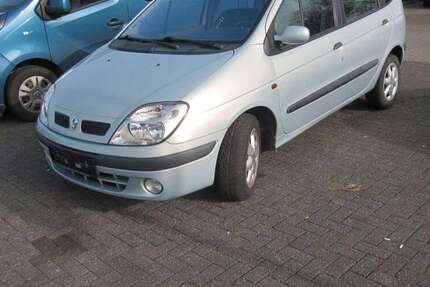 Renault Scenic 144.000 km 2.500 &euro; Düren 52353