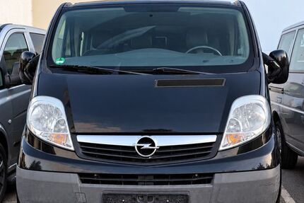 Opel Vivaro 239.000 km 5.190 &euro; Düren 52353
