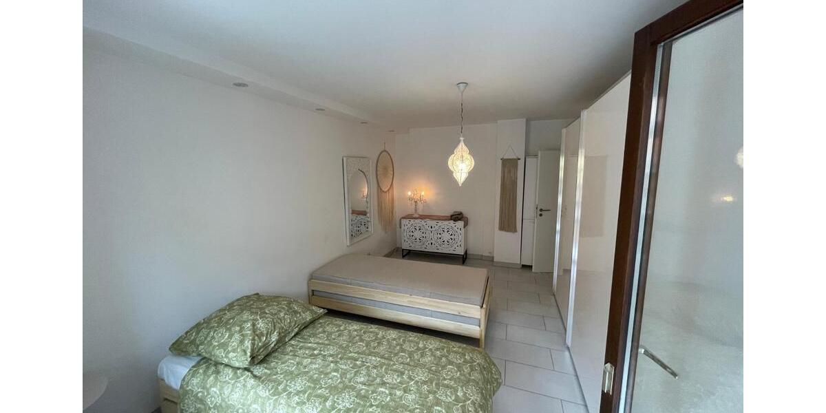 Etagenwohnung Köln Ehrenfeld - 2.5 Zimmer, 65 m&sup2;, 1.000&euro; | Angebot:26072574