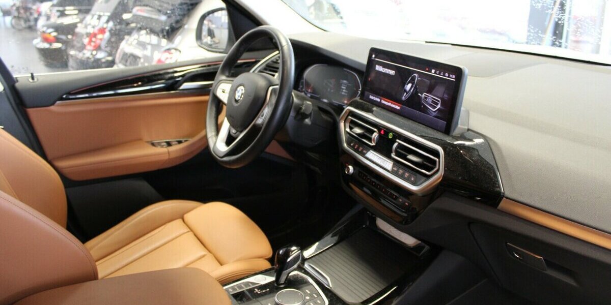 BMW X3 xDrive30i Aut. 21.870 km 39.980 &euro; Euskirchen 53881