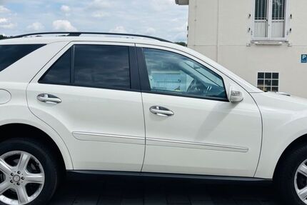 Mercedes-Benz ML 320 161.720 km 12.790 &euro; Wesseling 50389