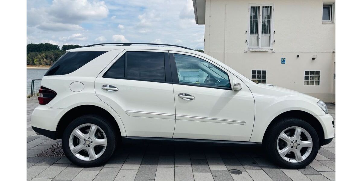 Mercedes-Benz ML 320 161.720 km 12.790 &euro; Wesseling 50389