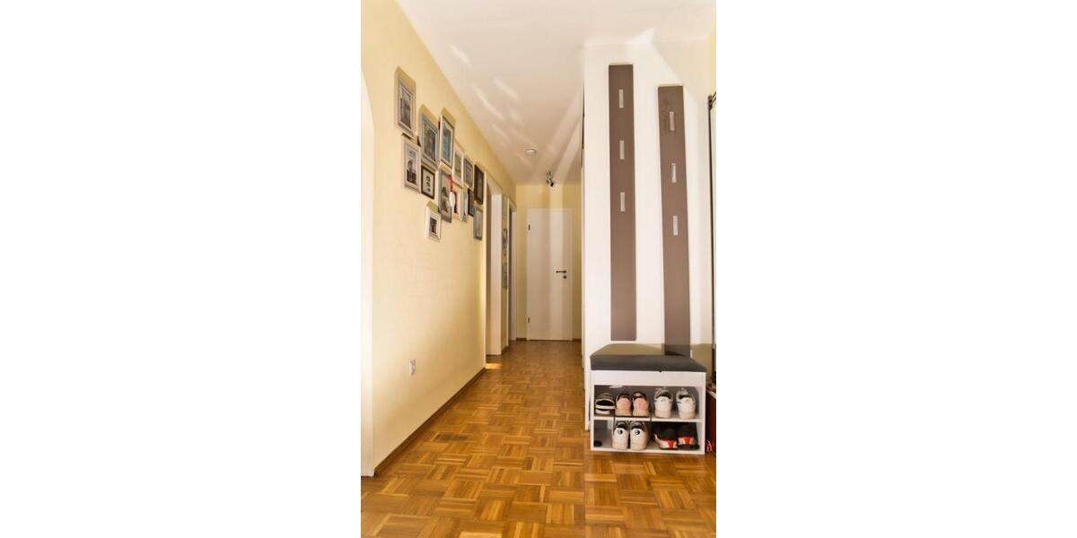 Etagenwohnung Jüchen - 3 Zimmer, 80 m&sup2;, 285.000&euro; | Angebot:26758007