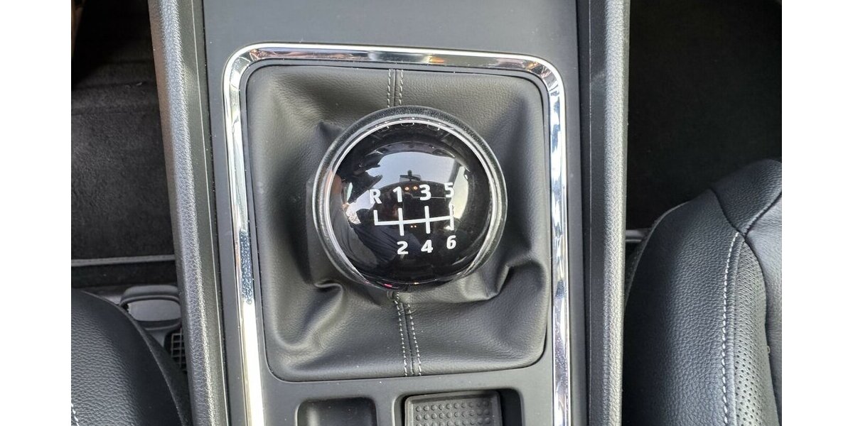 Seat Ateca Leder Navi Klima Temp. SR+WR UNFALLFREI 1a 60.000 km 15.900 &euro; Erftstadt 50374