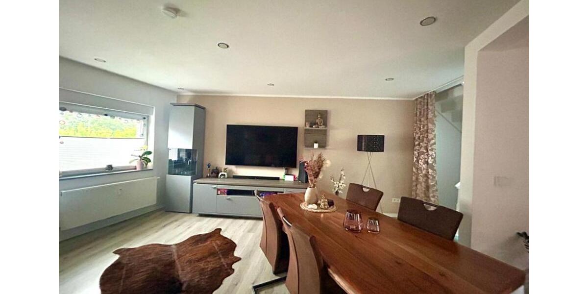 Maisonettenwohnung Bedburg - 3.5 Zimmer, 94 m&sup2;, 1.000&euro; | Angebot:25852015