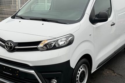 Toyota Proace (Verso) 12.975 km 21.589 &euro; Köln 51065