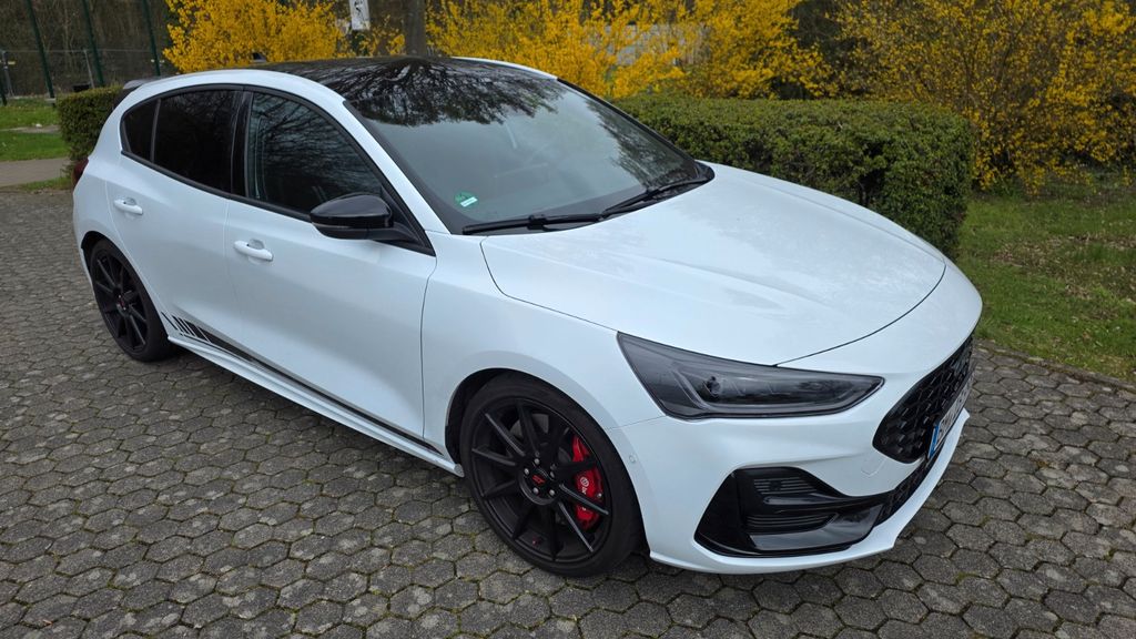 Ford Focus 5.200 km 36.200 &euro; Hürth 50354