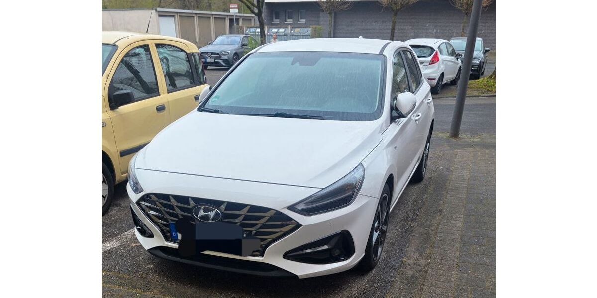 Hyundai i30 47.250 km 21.490 &euro; Köln 51069