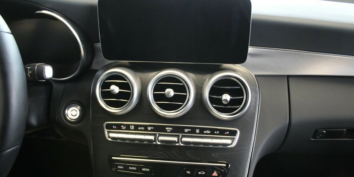 Mercedes-Benz C 300 e T 9G-Tronic Avantgarde 21.318 km 28.480 &euro; Euskirchen 53881