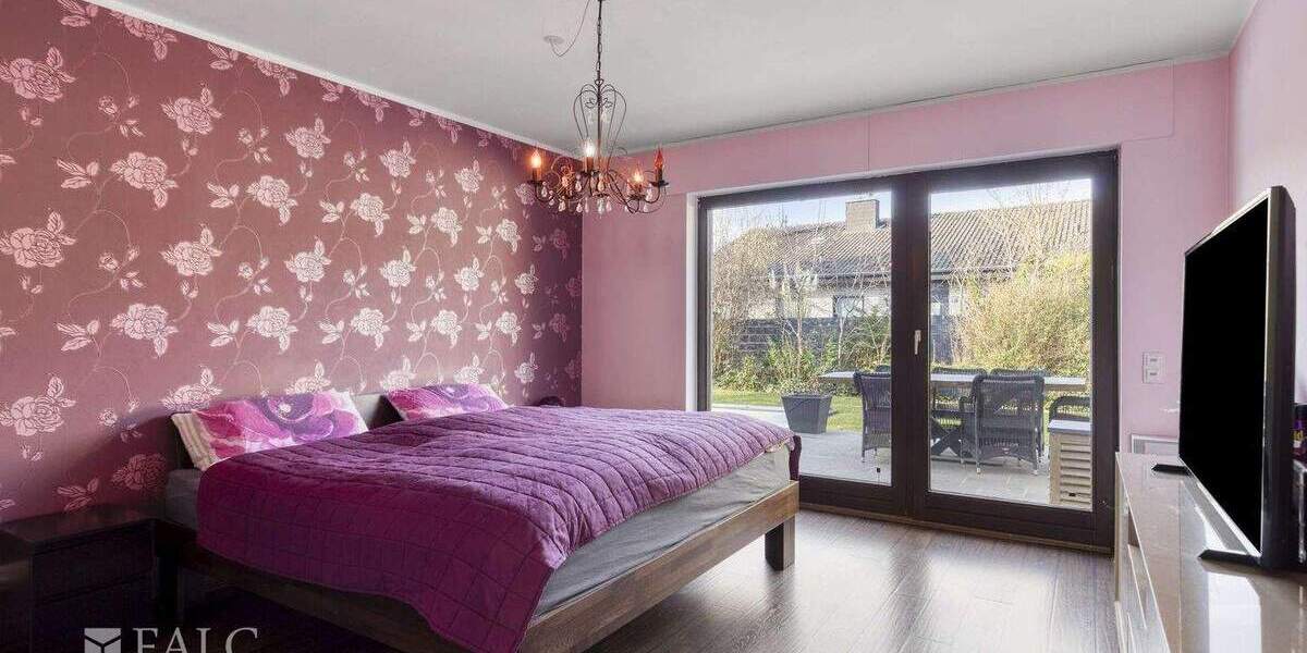 Mehrfamilienhaus, Wohnhaus Pulheim - 7 Zimmer, 351 m&sup2;, 1.199.000&euro; | Angebot:25820748