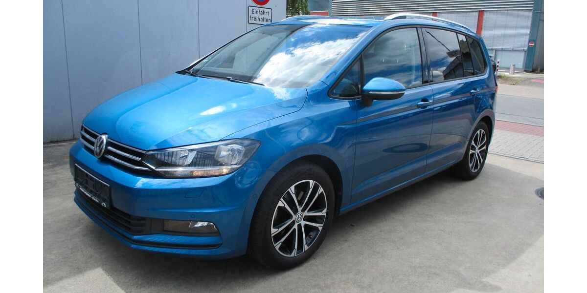 VW Touran 122.960 km 16.270 &euro; Köln 51105