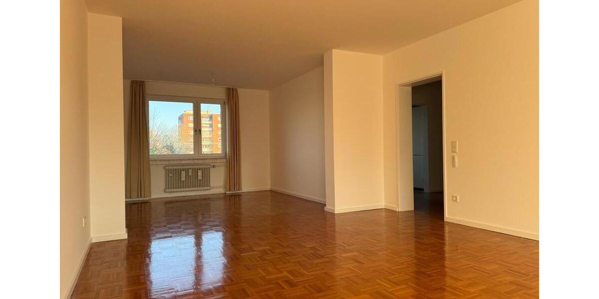 Etagenwohnung Frechen - 3 Zimmer, 123 m&sup2;, 1.480&euro; | Angebot:25297431
