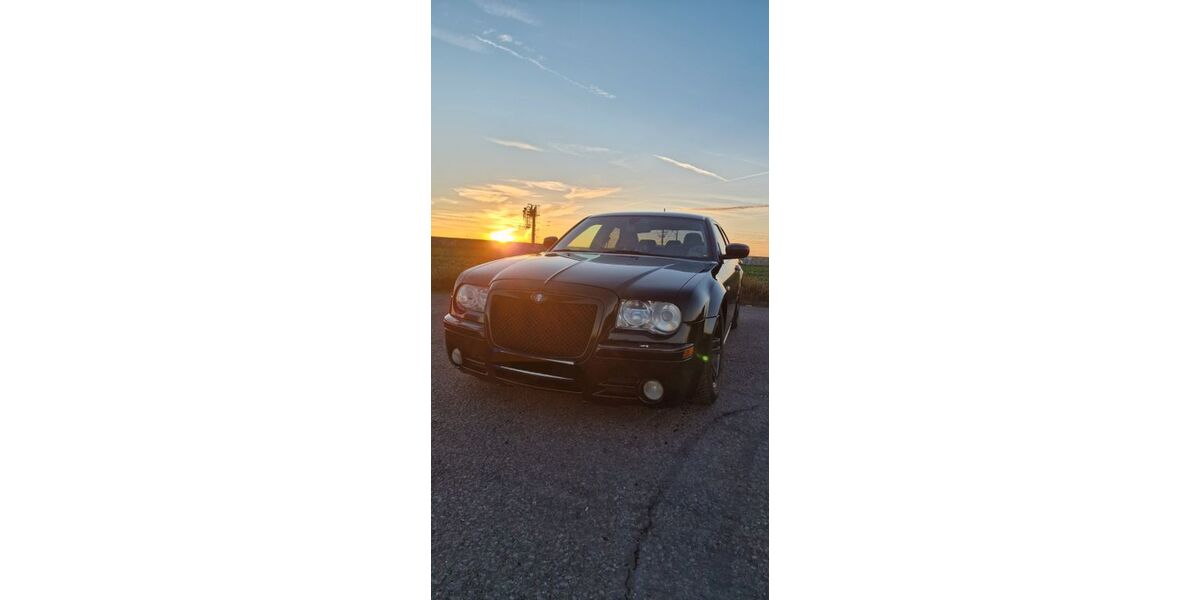 Chrysler 300C 294.000 km 3.000 &euro; Köln 51143