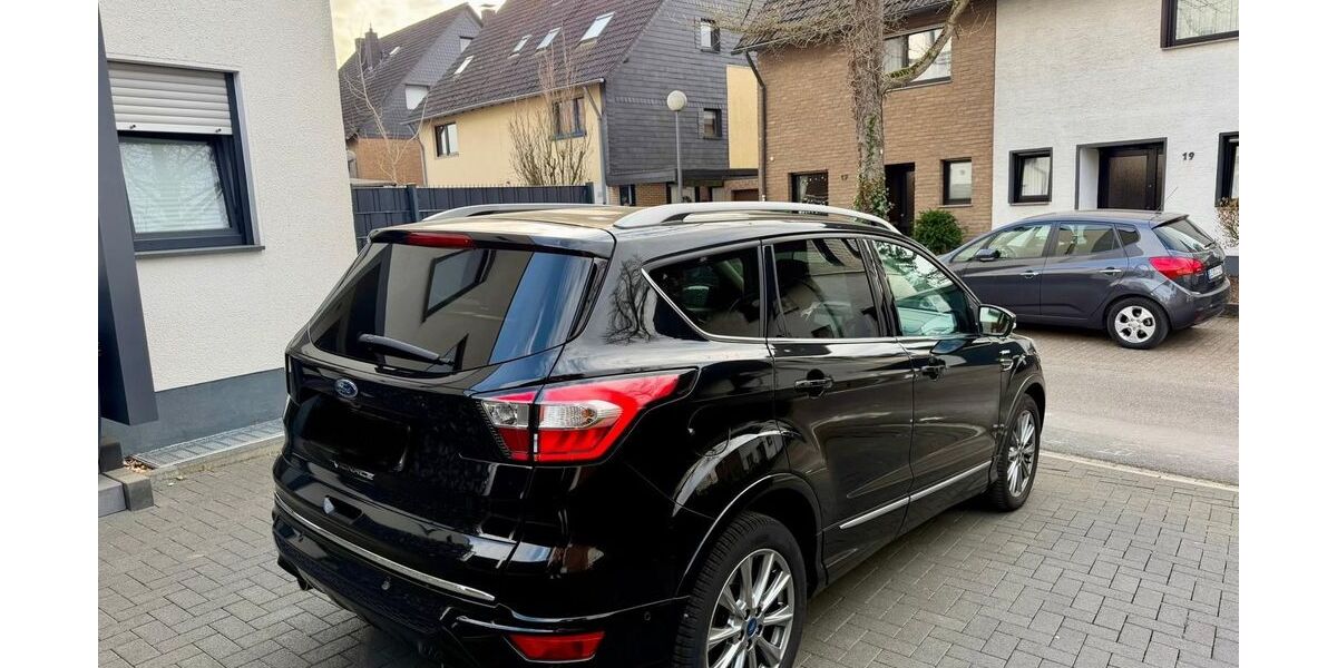Ford Kuga 59.782 km 18.500 &euro; Leverkusen 51371