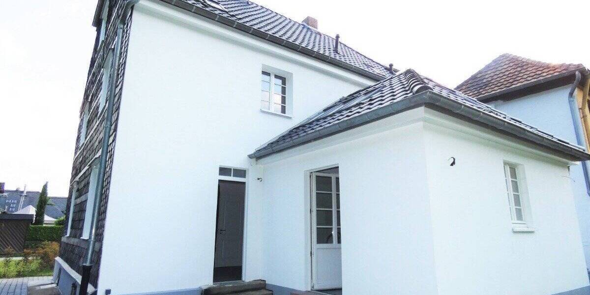 Einfamilienhaus Köln Dünnwald - 6 Zimmer, 240 m&sup2;, 3.500&euro; | Angebot:25728027