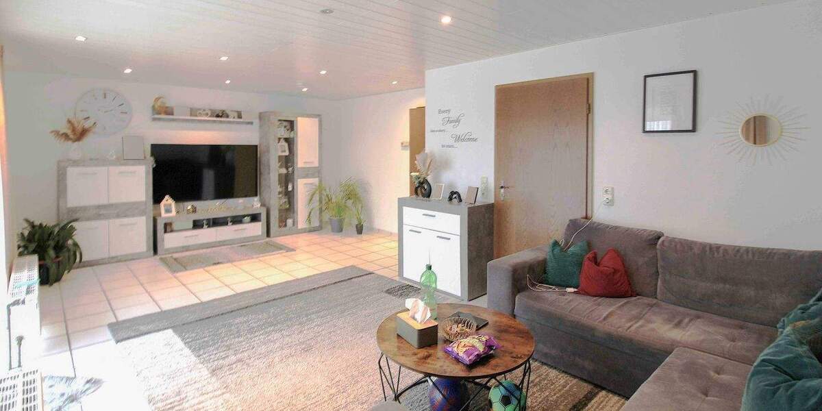 Mehrfamilienhaus, Wohnhaus Hürtgenwald Kleinhau - 8 Zimmer, 220 m&sup2;, 315.000&euro; | Angebot:25717138