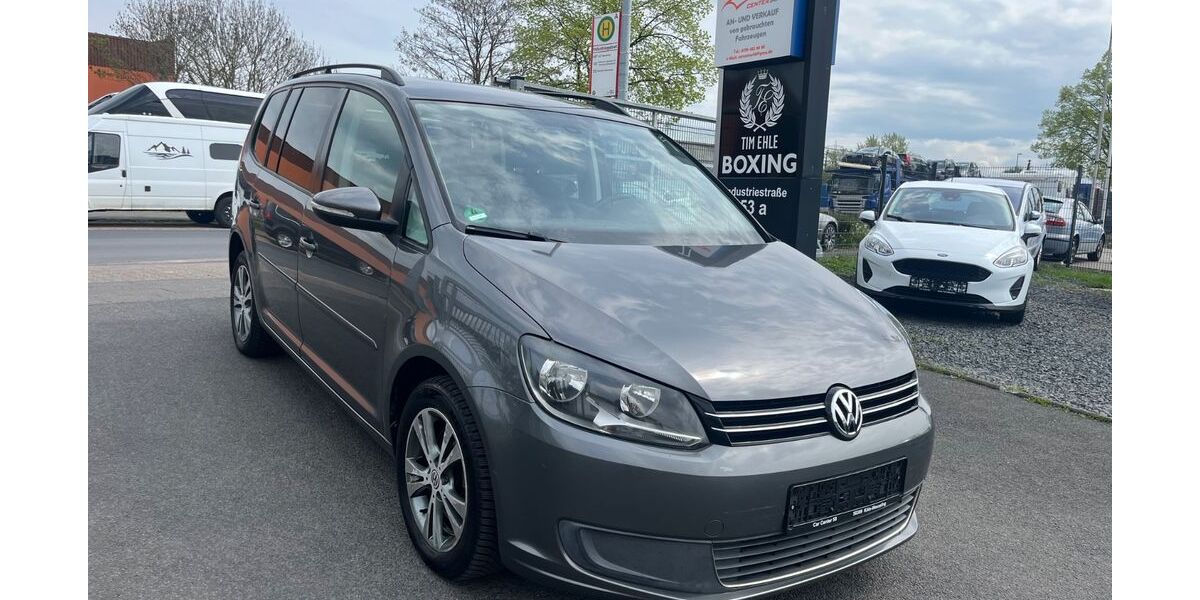 VW Touran 124.000 km 8.500 &euro; Wesseling - Köln 50389