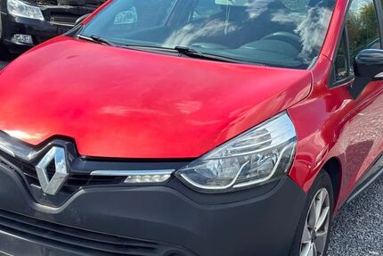 Renault Clio 108.400 km 2.999 &euro; Düren 52353