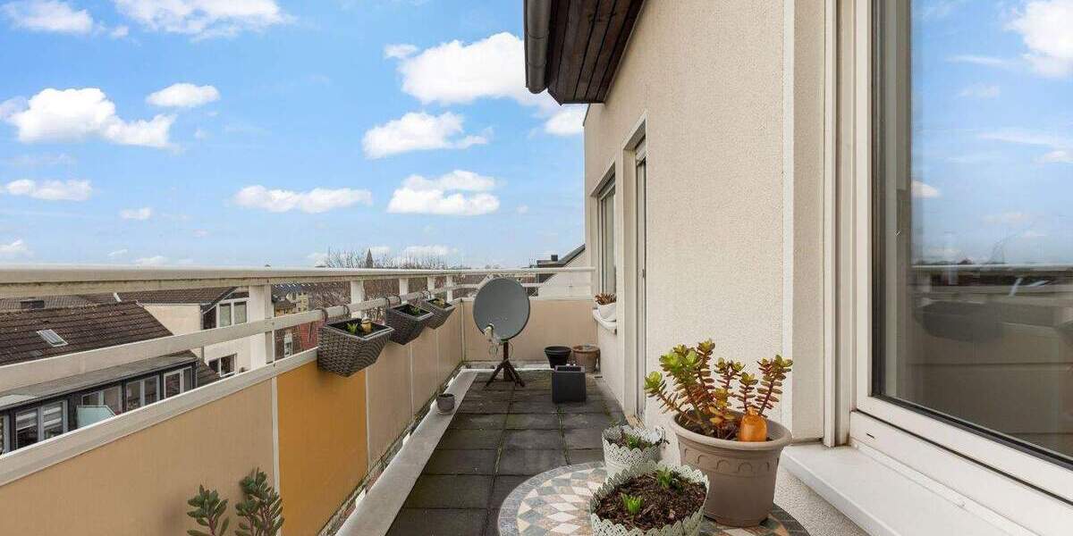 Etagenwohnung Köln Niehl - 3 Zimmer, 83 m&sup2;, 349.000&euro; | Angebot:25686961