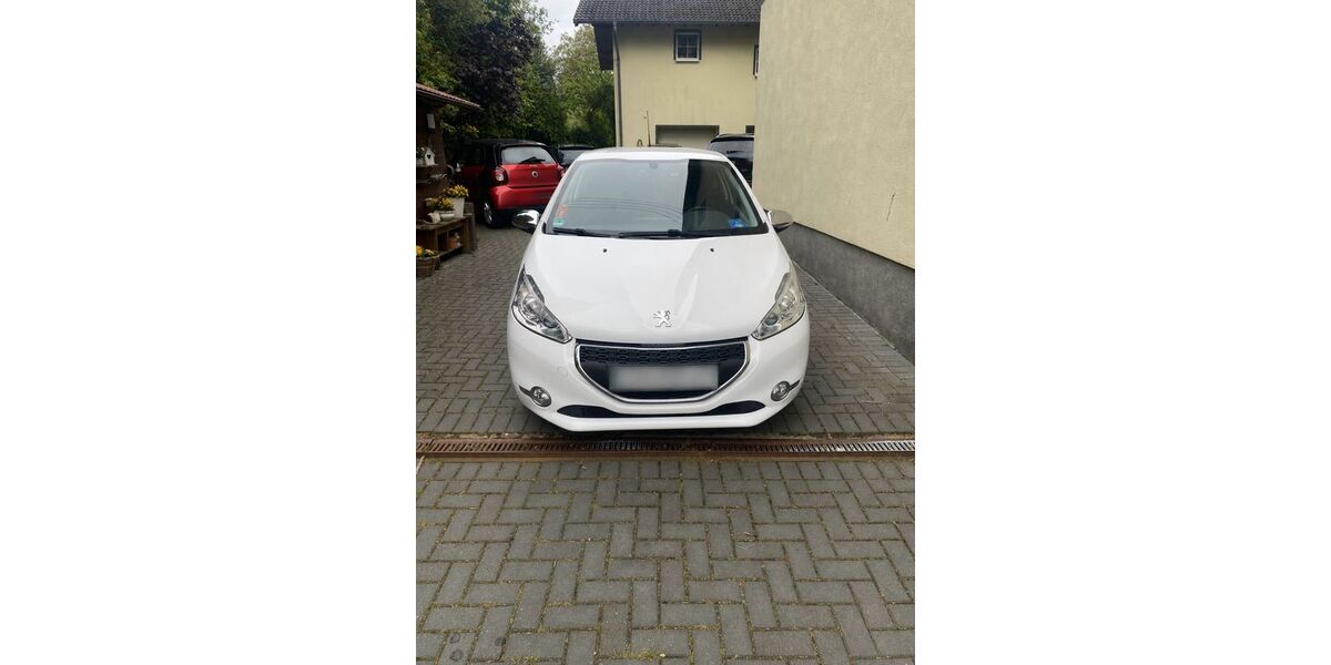 Peugeot 208 158.000 km 3.500 &euro; Hürtgenwald 52393