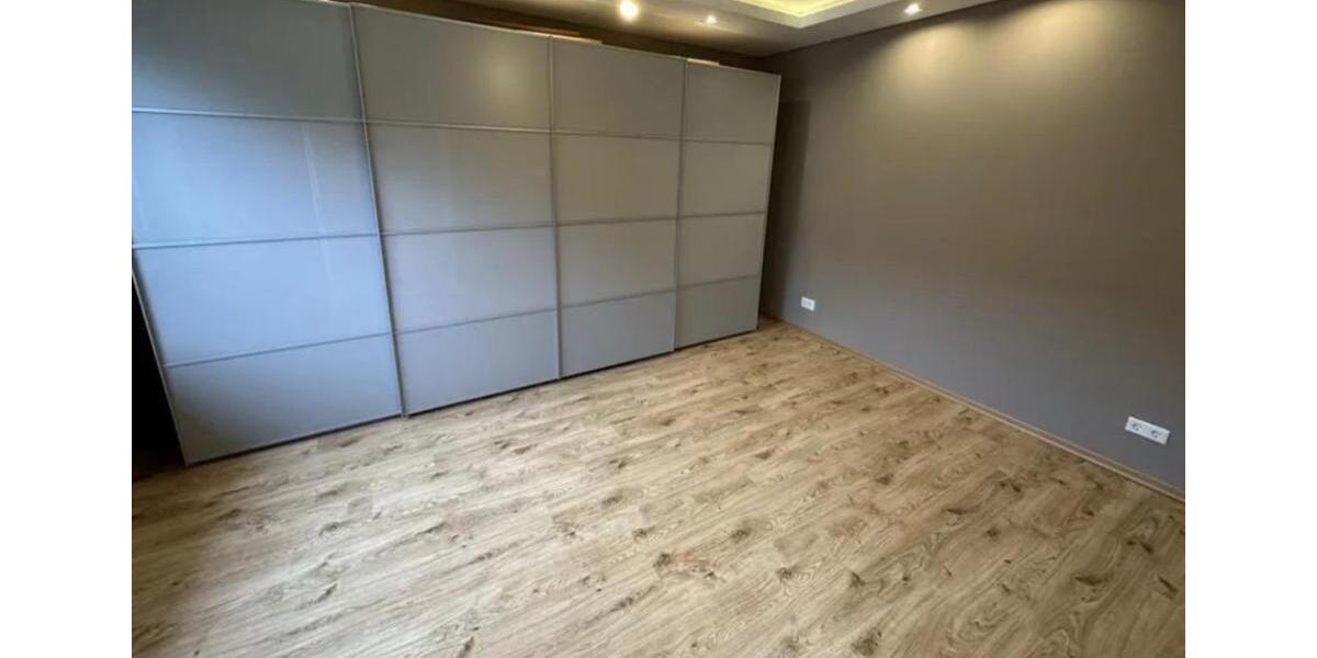 Etagenwohnung Köln Mülheim - 3 Zimmer, 88 m&sup2;, 2.000&euro; | Angebot:25408494