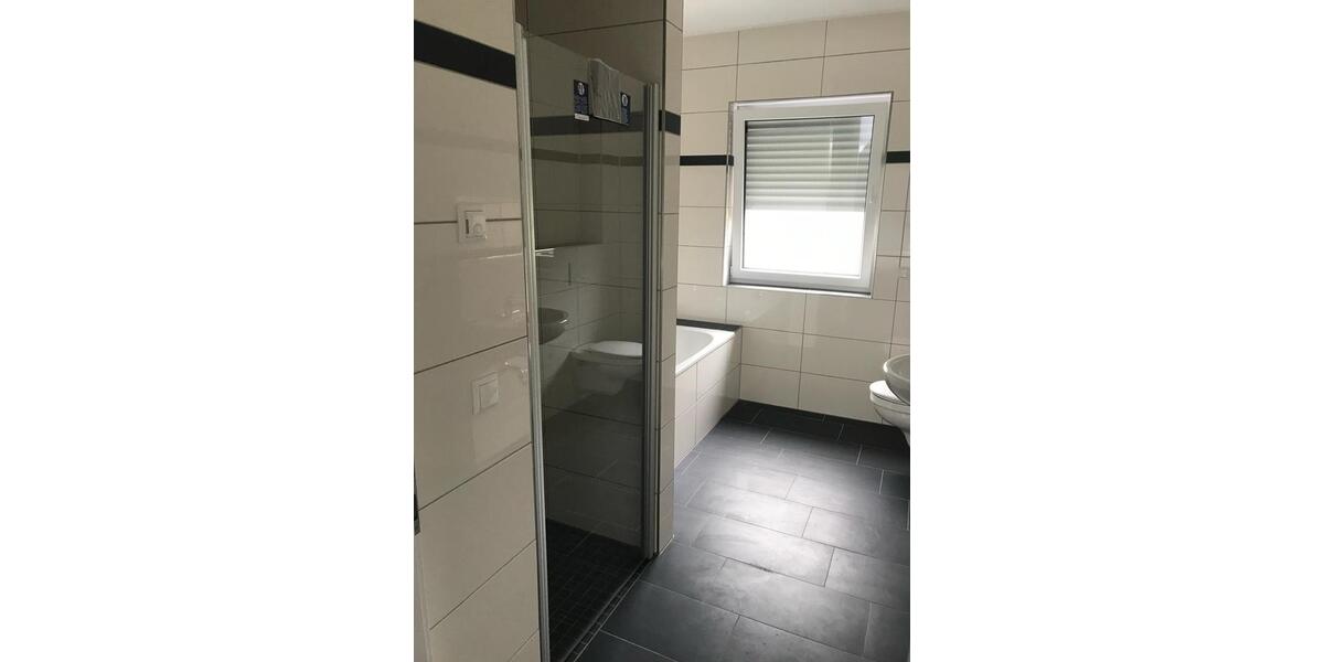 Dachgeschoßwohnung Weilerswist - 3 Zimmer, 96 m&sup2;, 1.000&euro; | Angebot:25922781