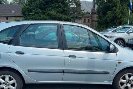 Renault Scenic 412.000 km 550 &euro; Elsdorf 50189