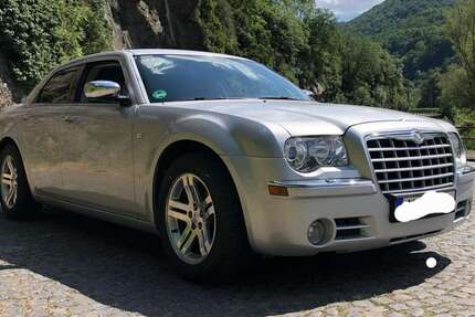 Chrysler 300C 138.000 km 8.500 &euro; Köln 51065