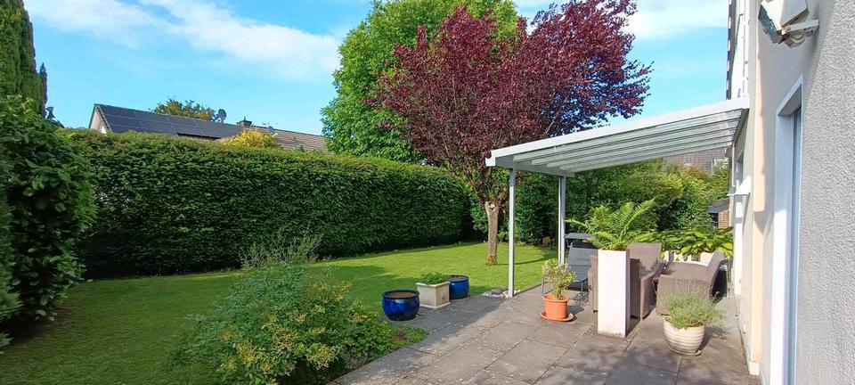 Einfamilienhaus Pulheim - 5 Zimmer, 215 m&sup2;, 989.000&euro; | Angebot:15410537